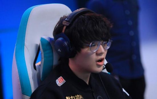 全球PC市场面临挑战 预计出货量将大幅下降